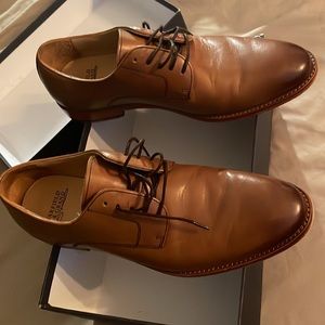 Warfield & Grand casual shoe wood in color